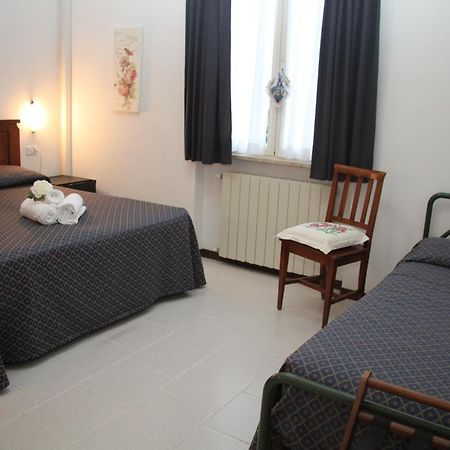 مارينا دي غروسيتو Residence I Due Pini الغرفة الصورة