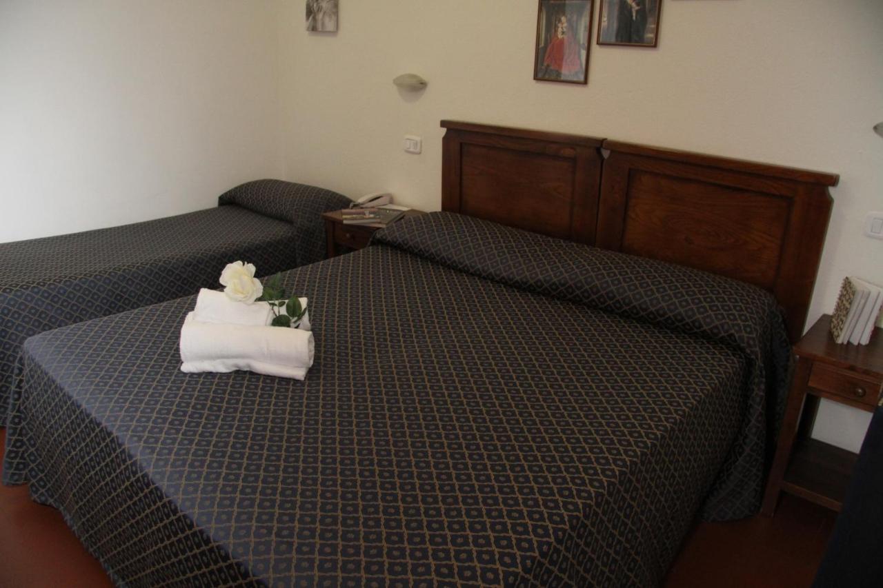 مارينا دي غروسيتو Residence I Due Pini المظهر الخارجي الصورة